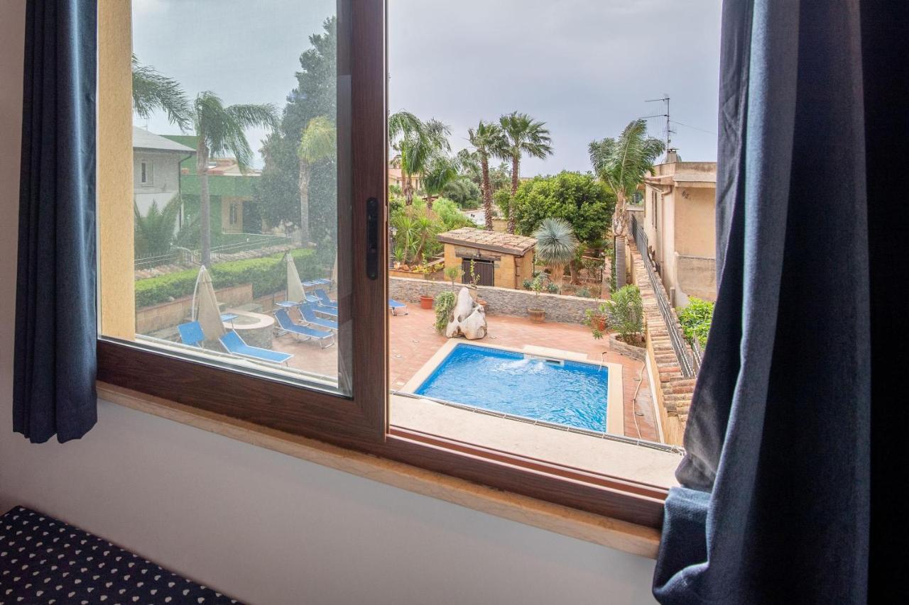 Alelida Villa Con Piscina Чинизи Экстерьер фото
